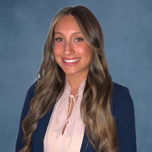 Meet your Posher, Cecilia